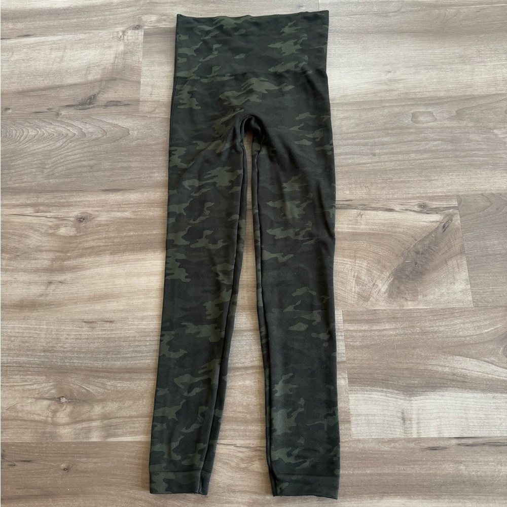 Spanx leggings size small